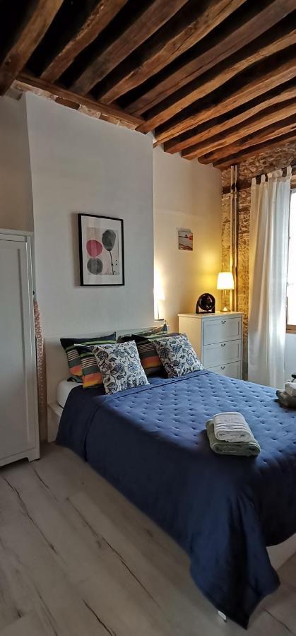 Evasion Autour De Poutres Et Pierres Plein Centre Apartment Orleans Ngoại thất bức ảnh