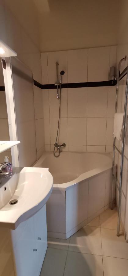 Evasion Autour De Poutres Et Pierres Plein Centre Apartment Orleans Ngoại thất bức ảnh
